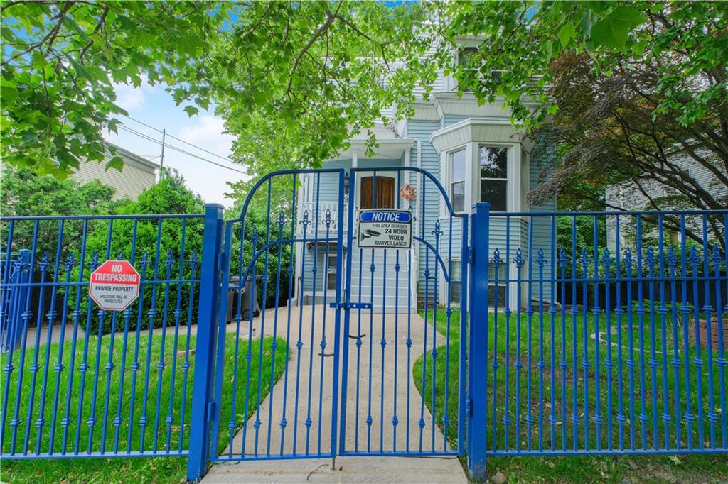 9 Court Street Stapleton Staten Island NY 10304