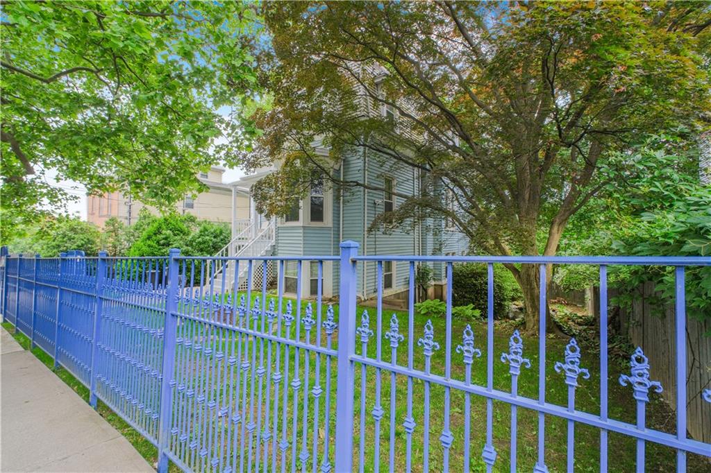 9 Court Street Stapleton Staten Island NY 10304