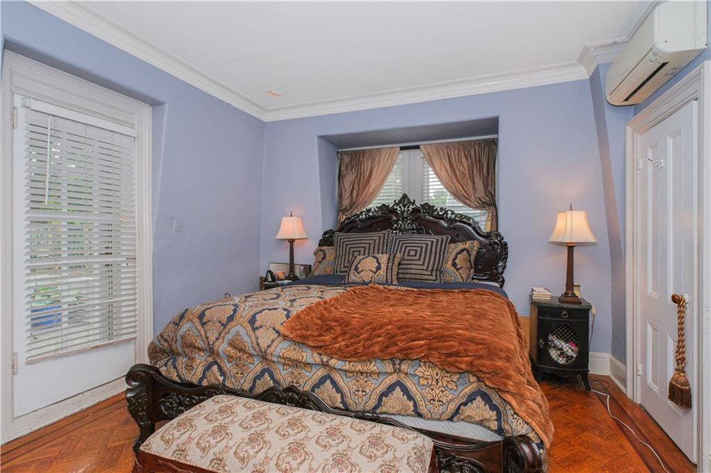 9 Court Street Stapleton Staten Island NY 10304