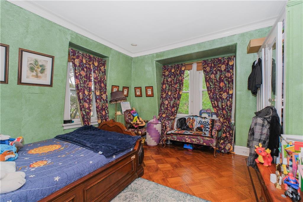 9 Court Street Stapleton Staten Island NY 10304
