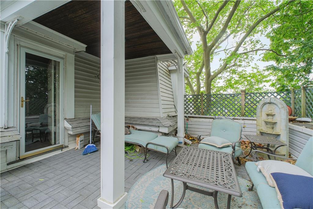 9 Court Street Stapleton Staten Island NY 10304