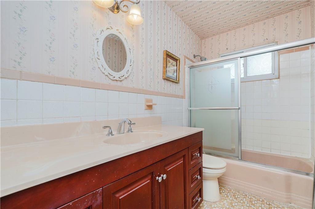 68 Trent Street Bay Terrace Staten Island NY 10308