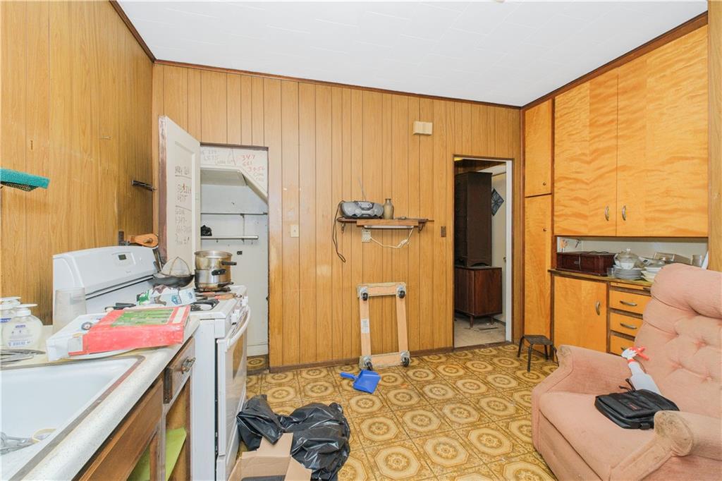 660 85th Street Bensonhurst Brooklyn NY 11228