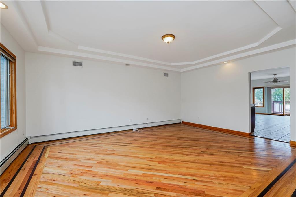 30 Carlton Court Huguenot Staten Island NY 10312