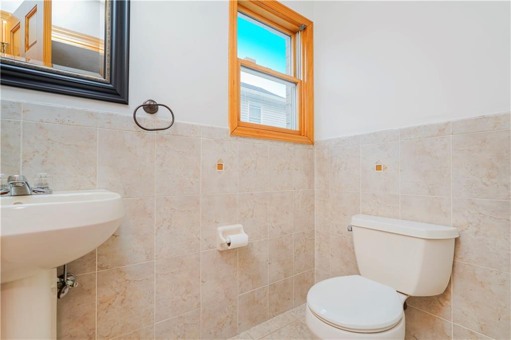 30 Carlton Court Huguenot Staten Island NY 10312