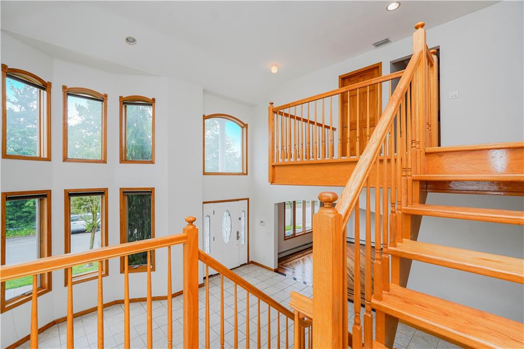 30 Carlton Court Huguenot Staten Island NY 10312