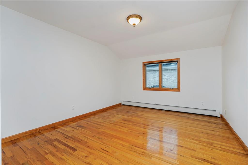 30 Carlton Court Huguenot Staten Island NY 10312