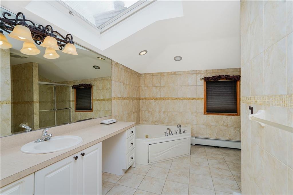 30 Carlton Court Huguenot Staten Island NY 10312