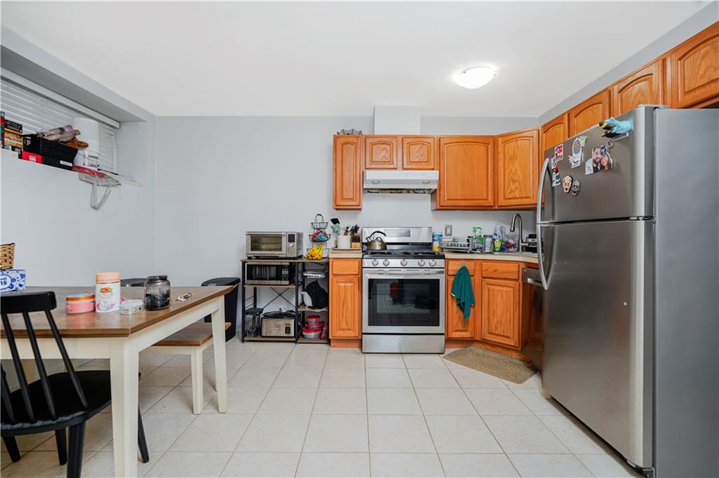 30 Carlton Court Huguenot Staten Island NY 10312