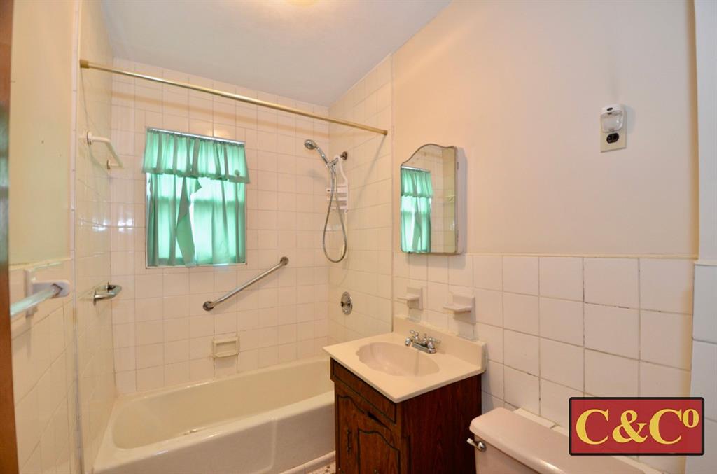 1927 East 34th Street Marine Park Brooklyn NY 11234