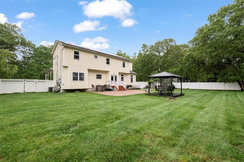 418 Randall Road Out of NYC Suffolk County NY 11961