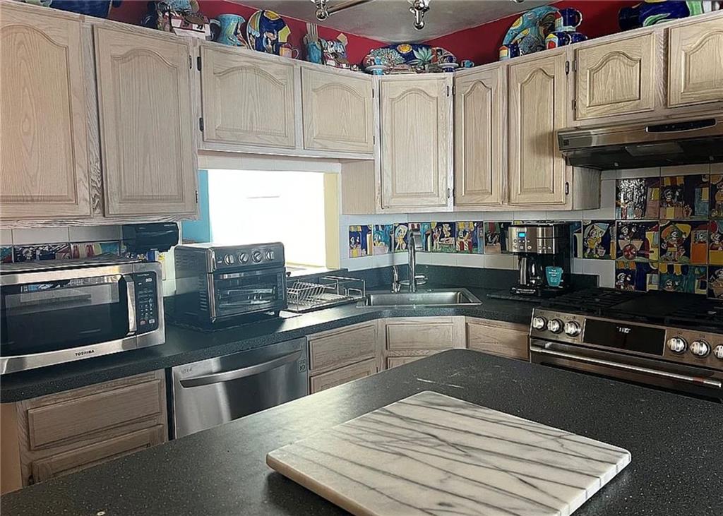 2054 Richomond Avenue New Springville New Springville NY 10314