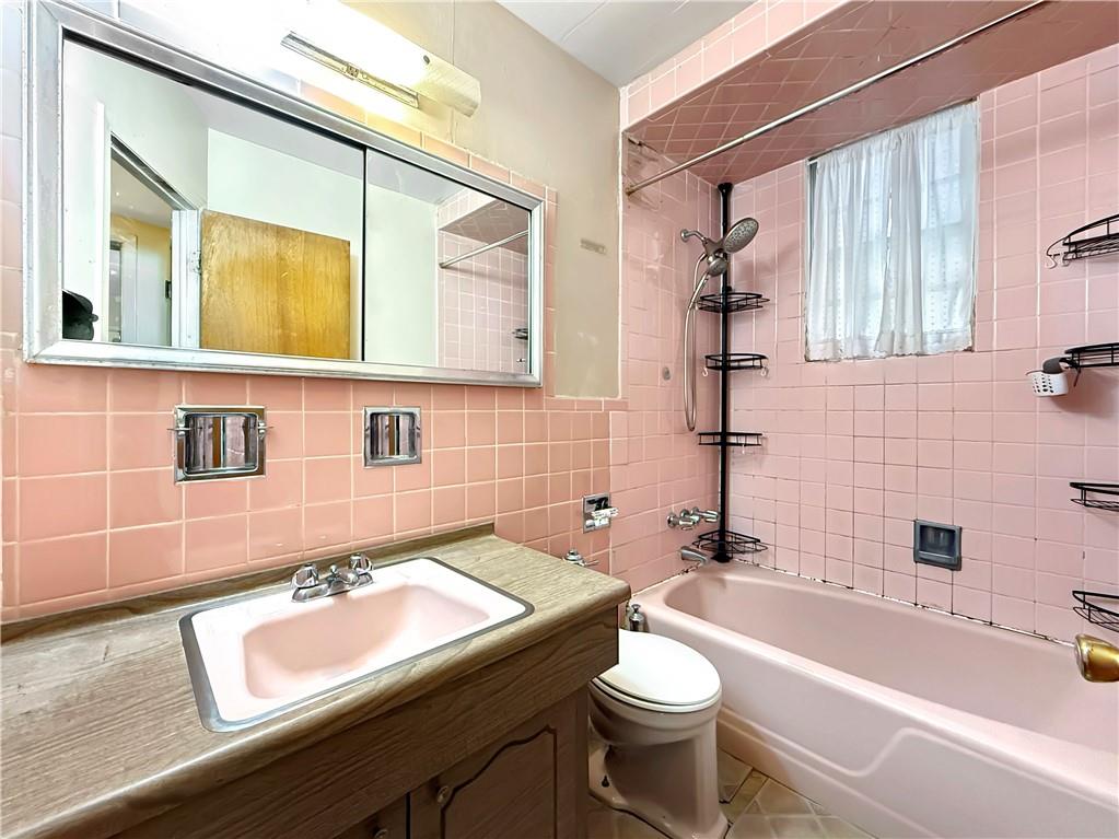 2656 East 28th Street Sheepshead Bay Brooklyn NY 11235