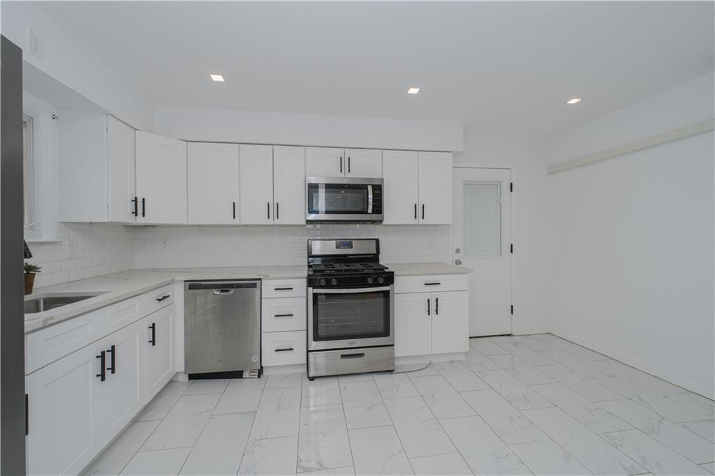 3553 Hylan Boulevard Bay Terrace Staten Island NY 10308