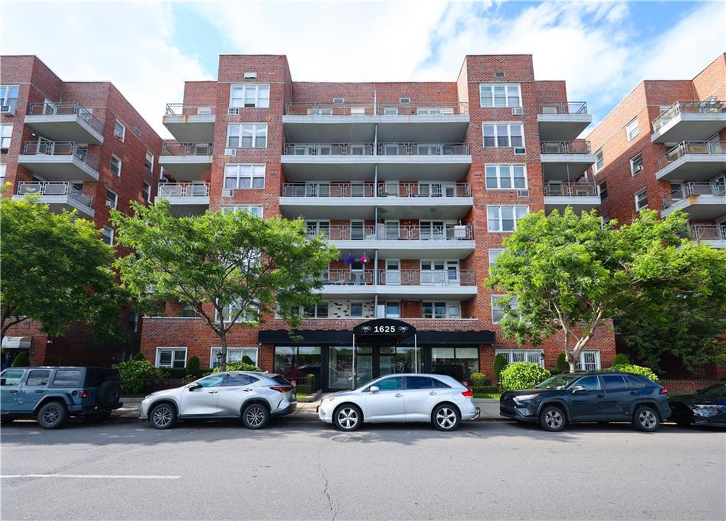 1625 Emmons Avenue Sheepshead Bay Brooklyn NY 11235