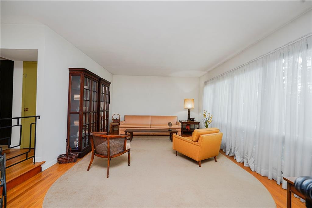 60 Cedar Terrace Grymes Hill Staten Island NY 10304
