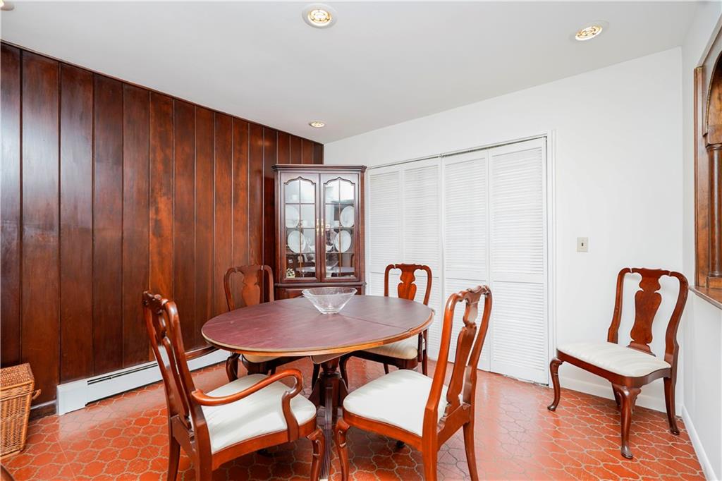 60 Cedar Terrace Grymes Hill Staten Island NY 10304