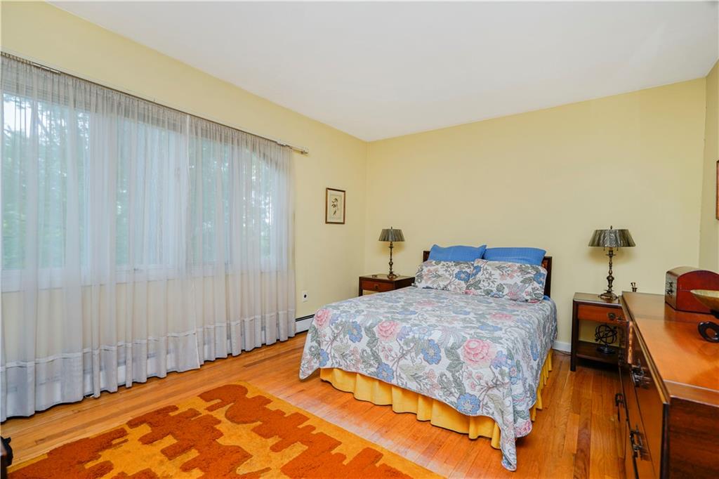 60 Cedar Terrace Grymes Hill Staten Island NY 10304