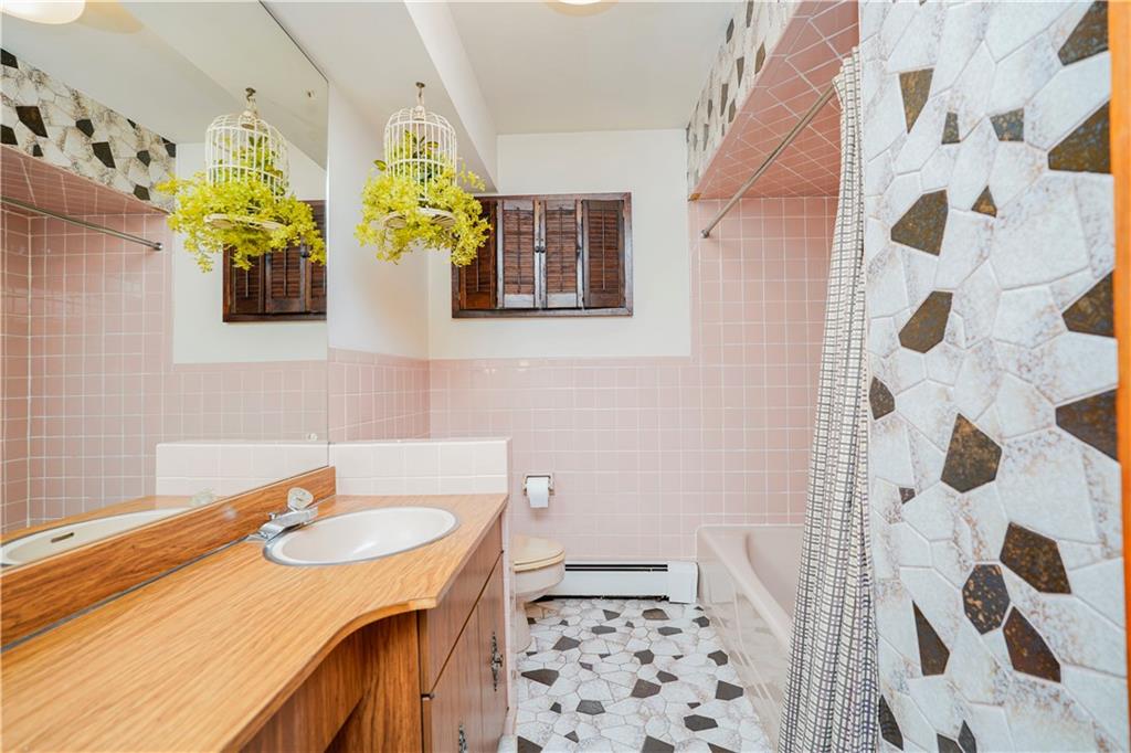 60 Cedar Terrace Grymes Hill Staten Island NY 10304