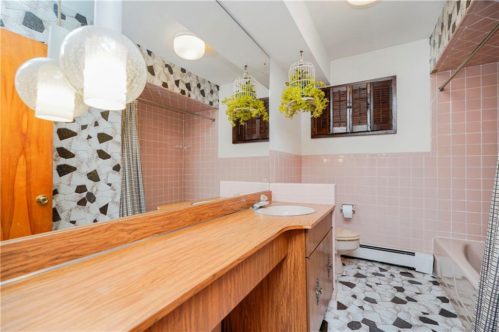 60 Cedar Terrace Grymes Hill Staten Island NY 10304