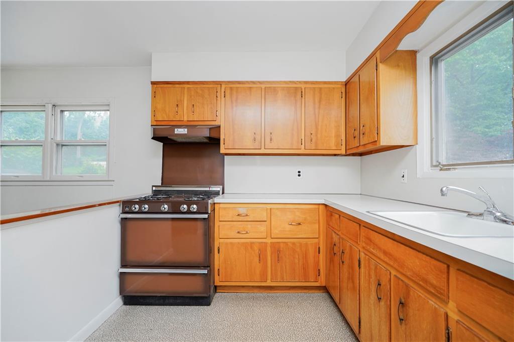 60 Cedar Terrace Grymes Hill Staten Island NY 10304