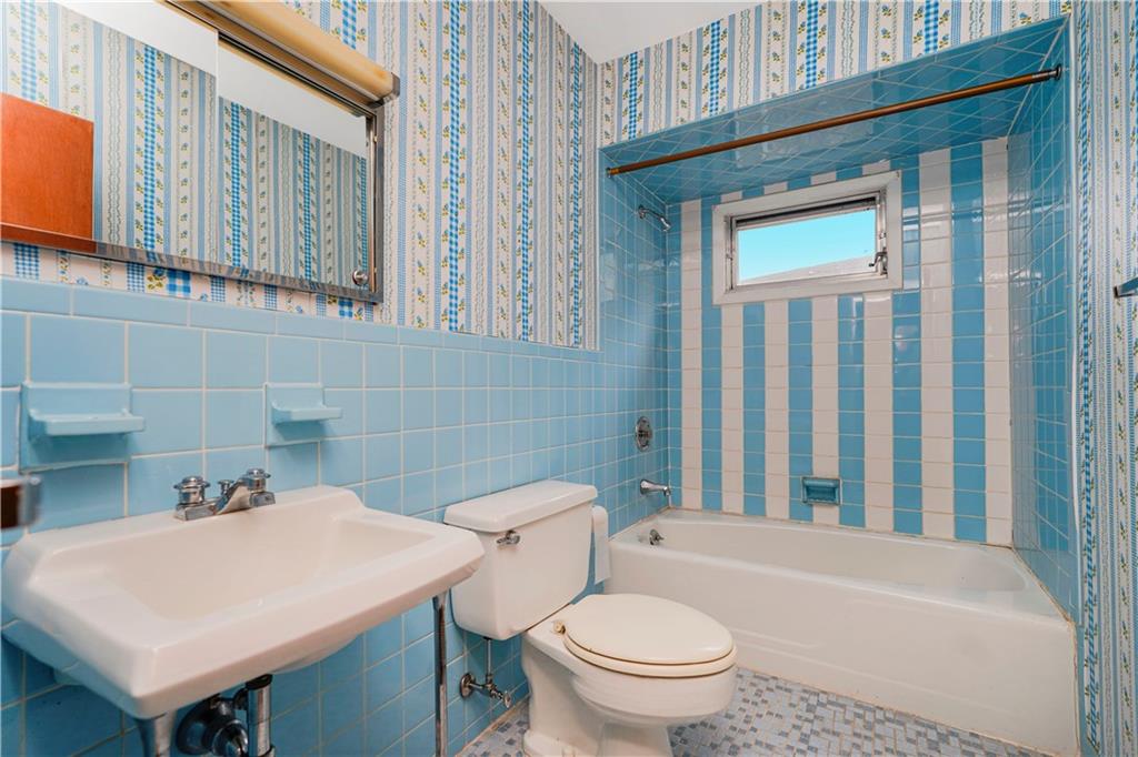 60 Cedar Terrace Grymes Hill Staten Island NY 10304