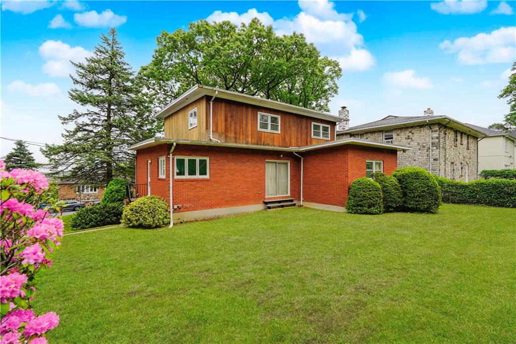 60 Cedar Terrace Grymes Hill Staten Island NY 10304