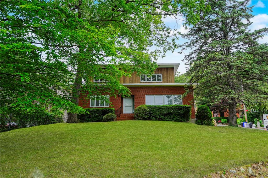 60 Cedar Terrace Grymes Hill Staten Island NY 10304