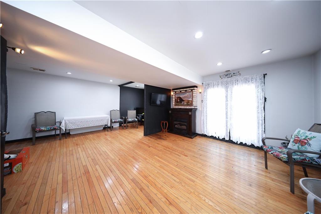 53 Marisa Circle Rossville Staten Island NY 10309