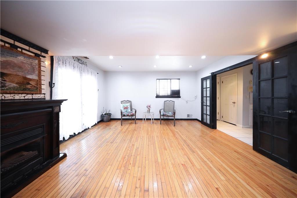 53 Marisa Circle Rossville Staten Island NY 10309