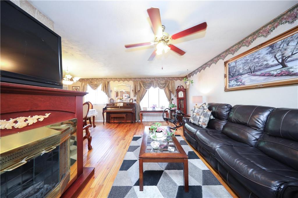 53 Marisa Circle Rossville Staten Island NY 10309