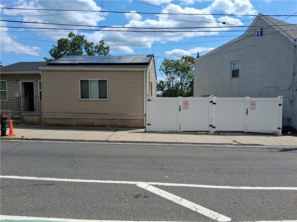 483 Van Duzer Street Tompkinsville Staten Island NY 10301