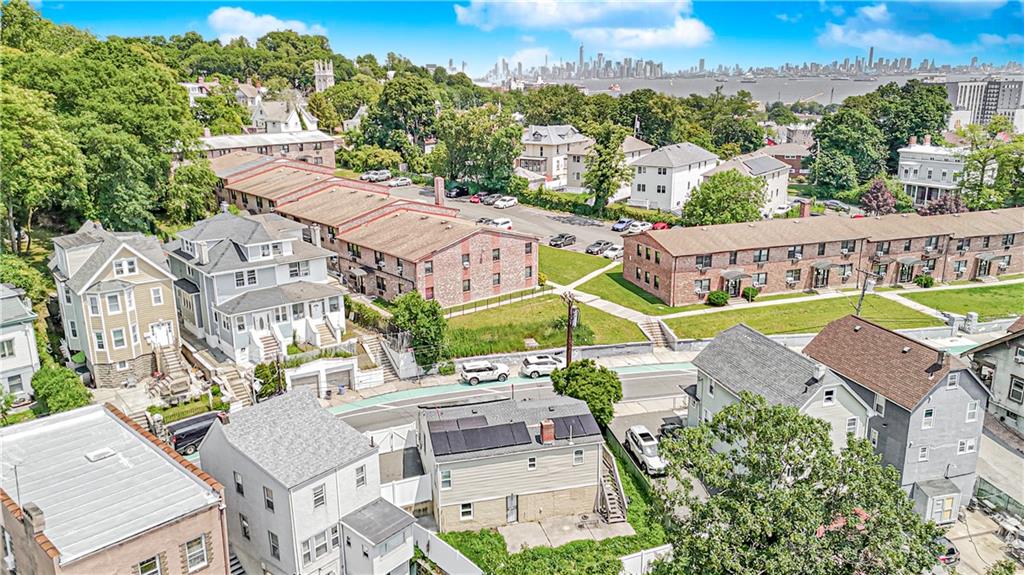 483 Van Duzer Street Tompkinsville Staten Island NY 10301