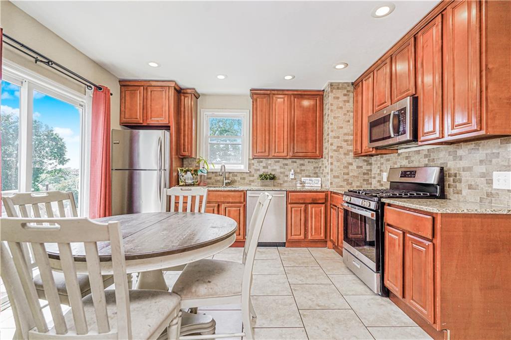 483 Van Duzer Street Tompkinsville Staten Island NY 10301