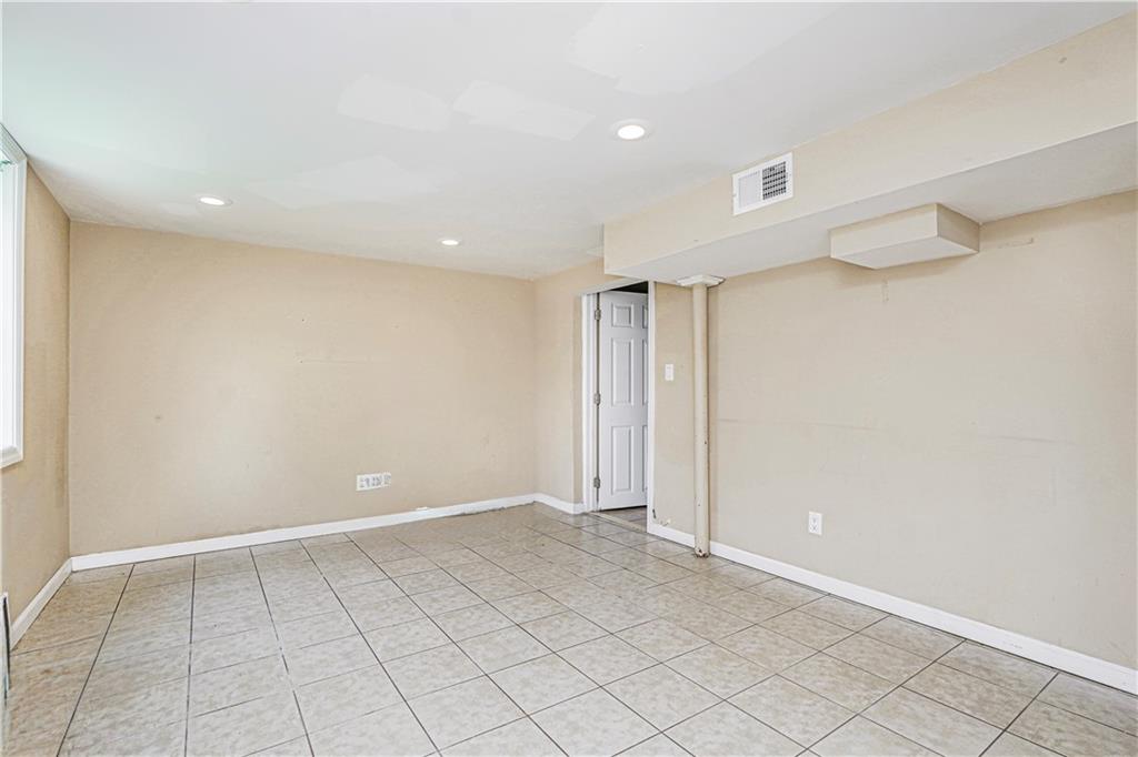 483 Van Duzer Street Tompkinsville Staten Island NY 10301