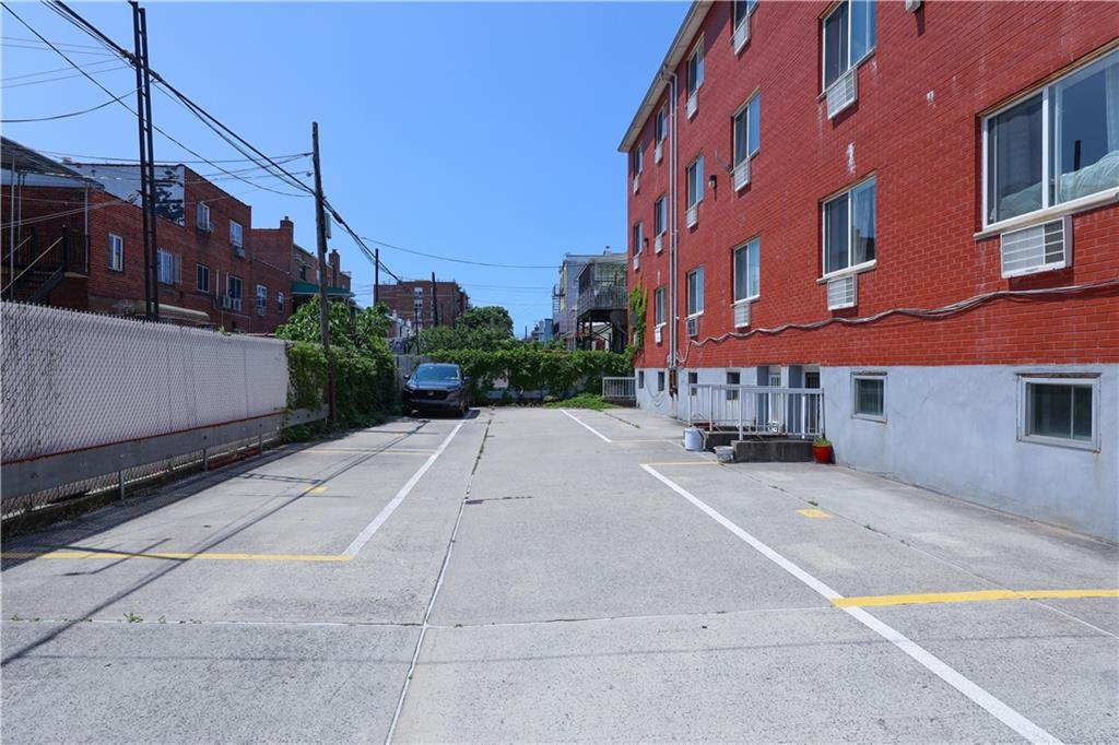 39 Bay 38th Street Bensonhurst Brooklyn NY 11214