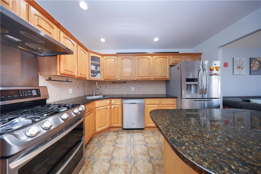39 Bay 38th Street Bensonhurst Brooklyn NY 11214