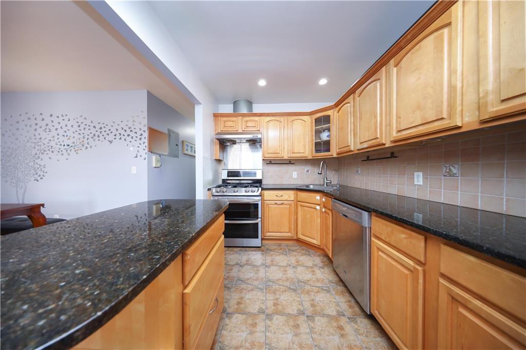 39 Bay 38th Street Bensonhurst Brooklyn NY 11214