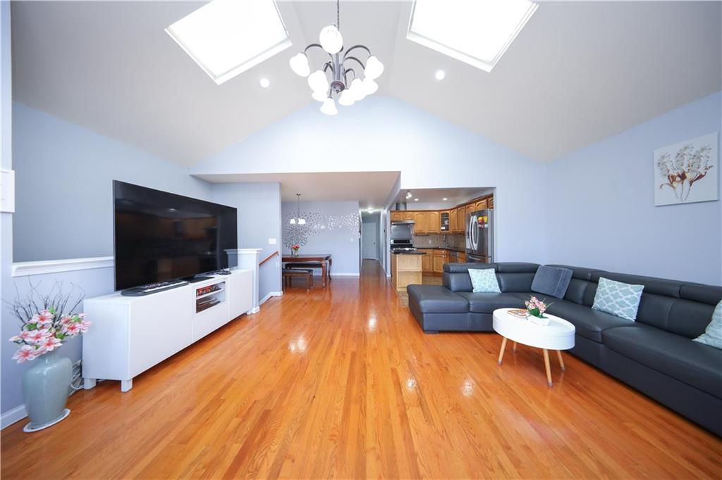 39 Bay 38th Street Bensonhurst Brooklyn NY 11214