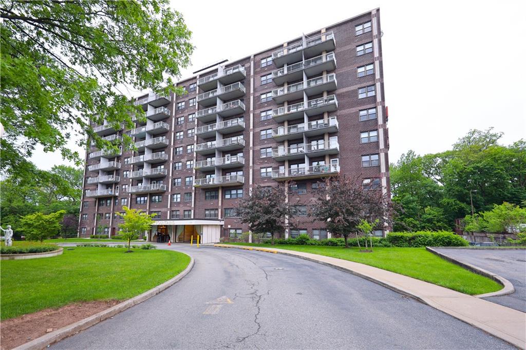 1100 Clove Road Staten Island NY 10301