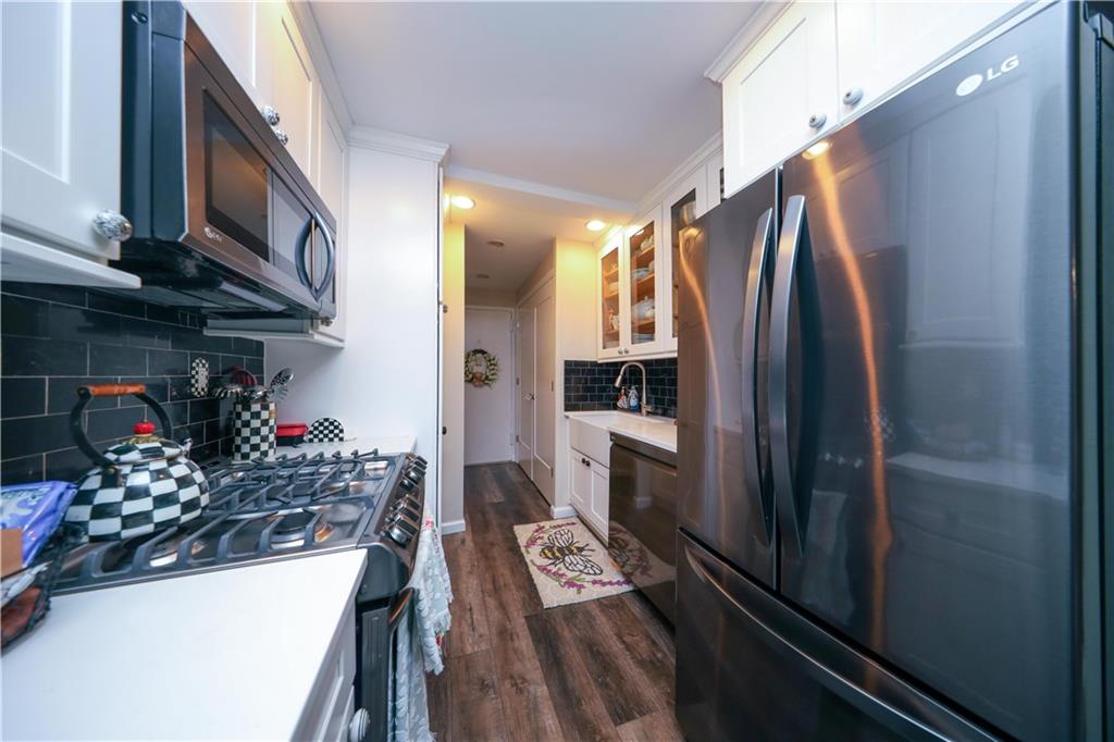 1100 Clove Road Staten Island NY 10301
