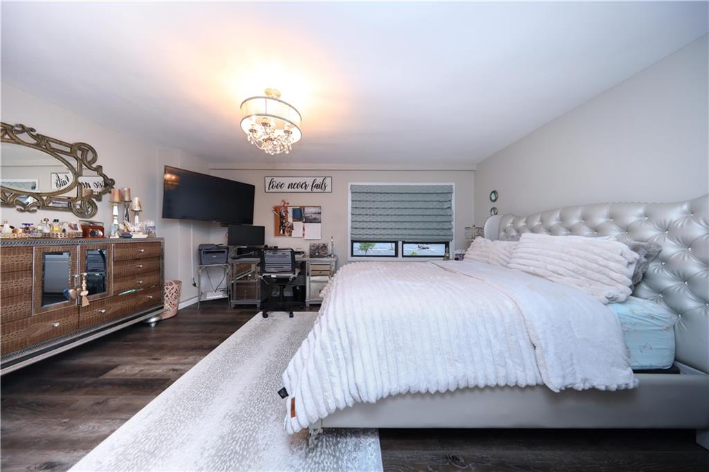 1100 Clove Road Staten Island NY 10301