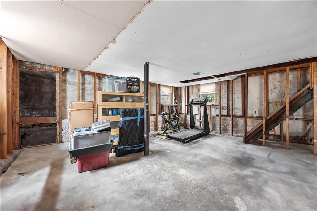8 Lester Court Gerritsen Beach Brooklyn NY 11229