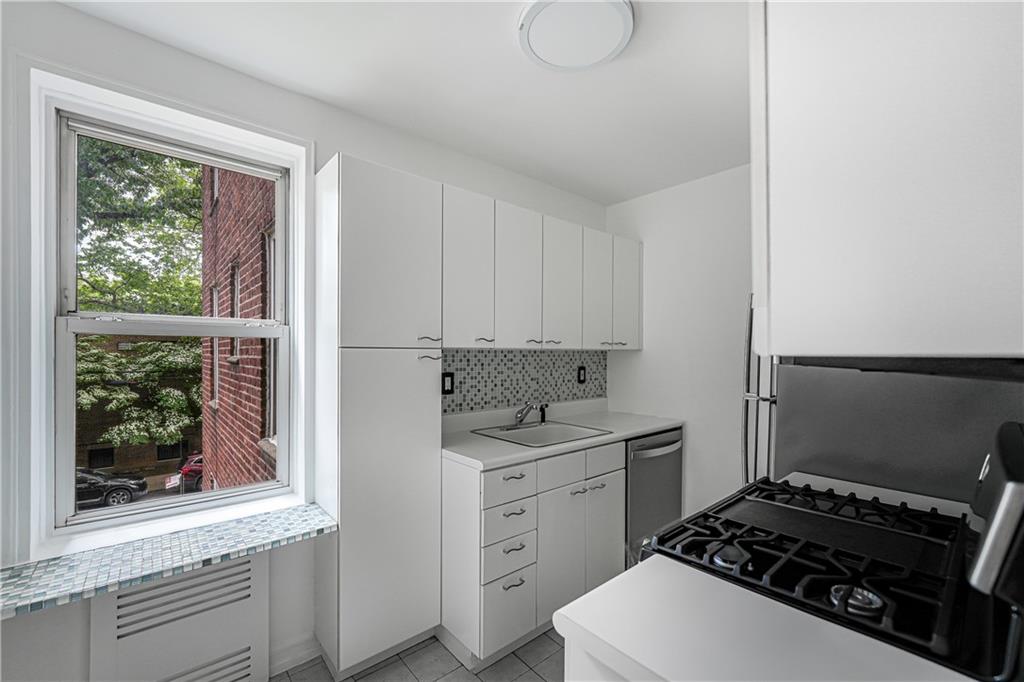 394 Avenue S Gravesend Brooklyn NY 11223