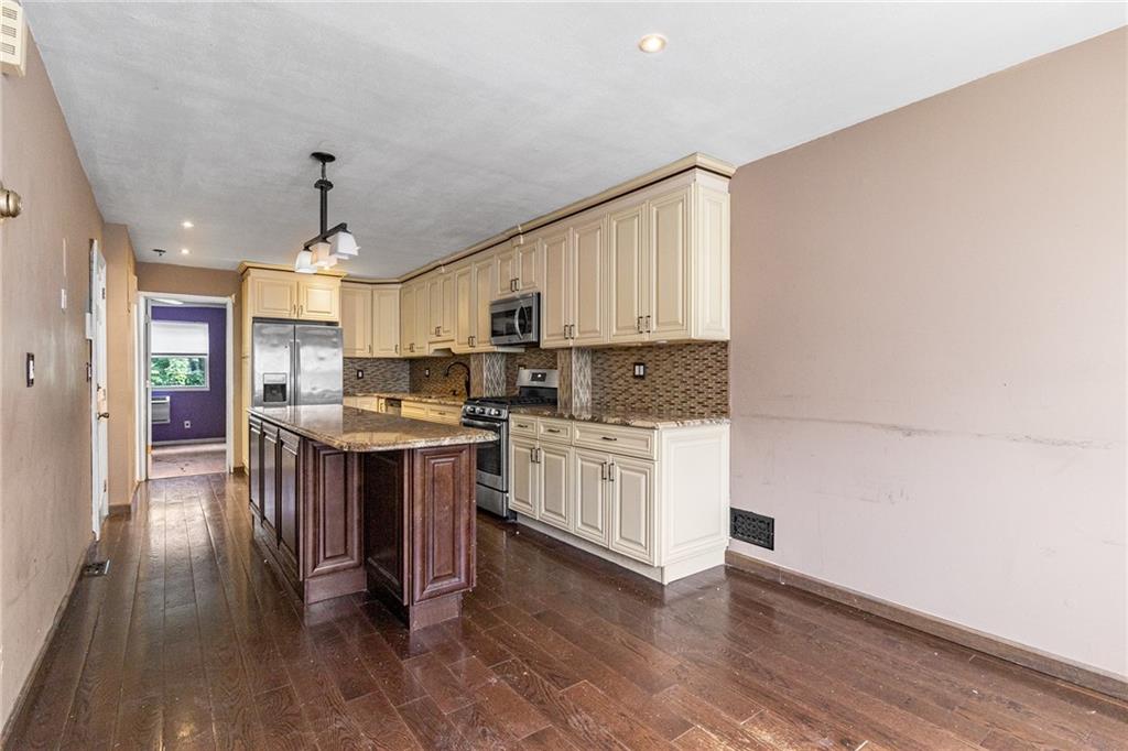 52 Francine Court New Dorp Staten Island NY 10306