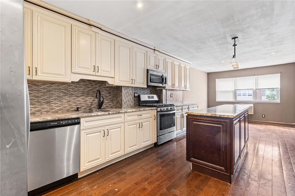 52 Francine Court New Dorp Staten Island NY 10306