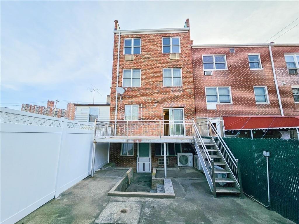 2552 West 17th Street Bensonhurst Brooklyn NY 11214