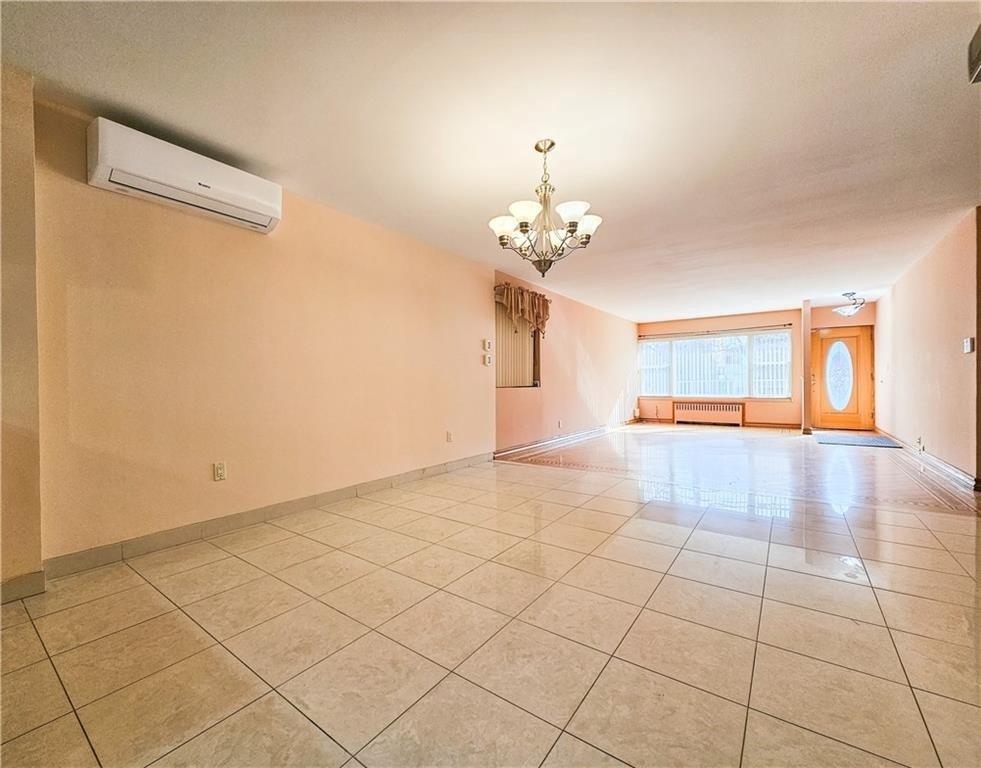 2552 West 17th Street Bensonhurst Brooklyn NY 11214
