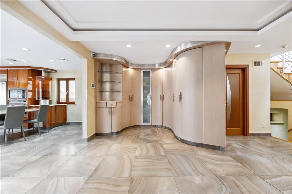 162 Norfolk Street Manhattan Beach Brooklyn NY 11235