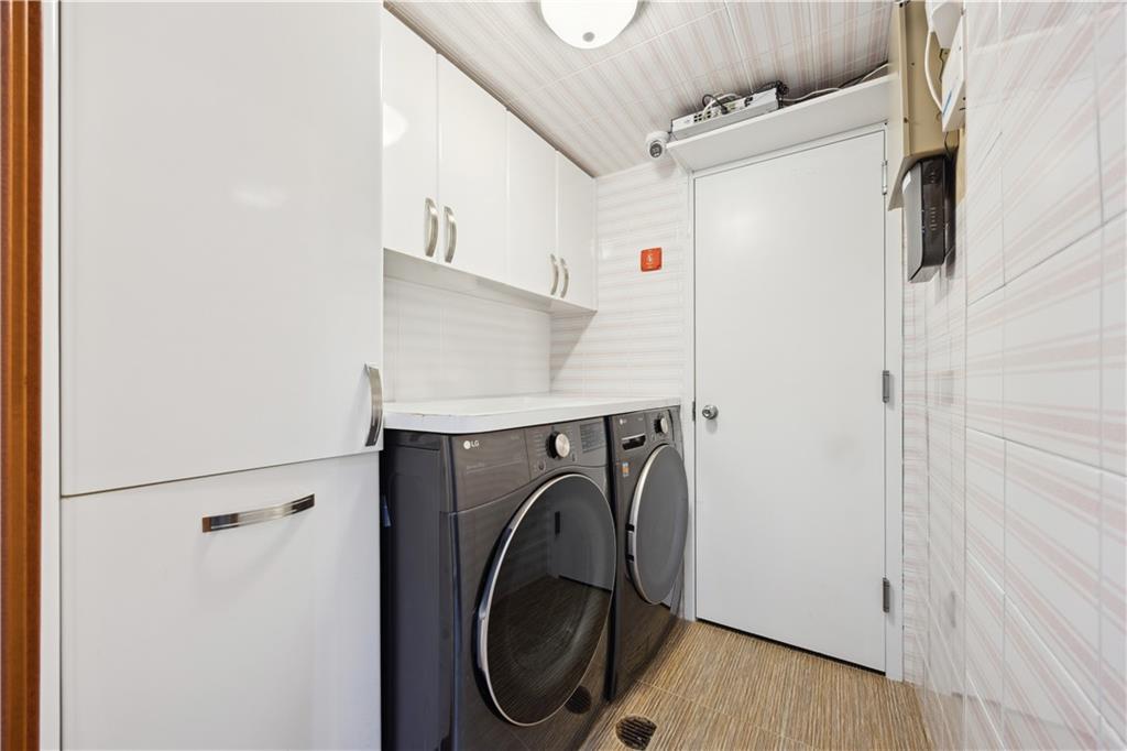 162 Norfolk Street Manhattan Beach Brooklyn NY 11235